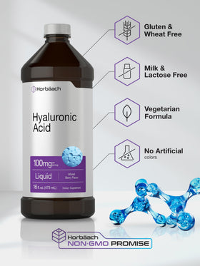 Acide Hyaluronique Horbäach versé dans une cuillère