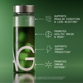 AG1 Poudre de Super-aliments sachets ouverts montrant le contenu