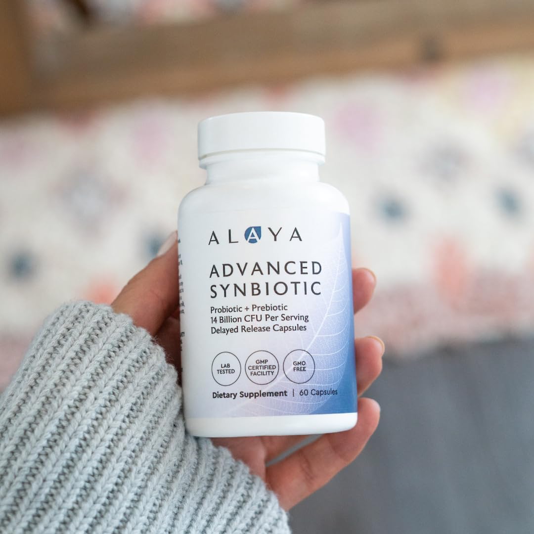 Alaya Naturals Advanced Synbiotic capsules sur une table