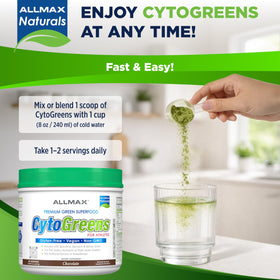 ALLMAX CytoGreens Poudre de Super Greens Chocolat 490g montrant la texture de la poudre