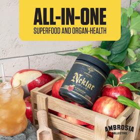 Ambrosia Nektar Poudre Superaliment 222g sur une table en bois