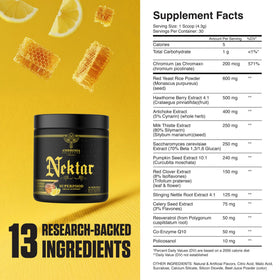 Ambrosia Nektar Superfood Poudre 209g versée dans un verre d'eau