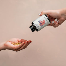 Ameo Life Probiotique 60 Capsules avec un verre d'eau