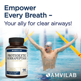 AMVILAB Nattokinase Serrapeptase 120 000 SPU capsules ouvertes sur une surface