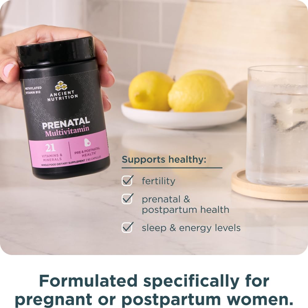 Ancient Nutrition Multivitamine Prénatale Methylée avec un verre d'eau