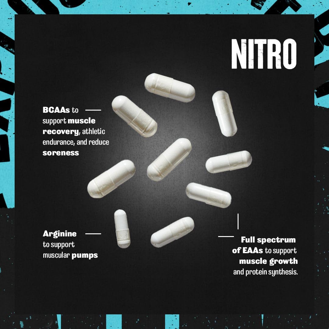 Animal Nitro EAA 44 Packs montré avec un shaker et des poids