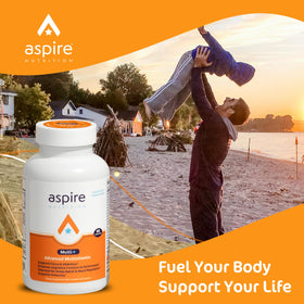 Aspire Nutrition Multi+™ Multivitamine Avancée avec un verre d'eau