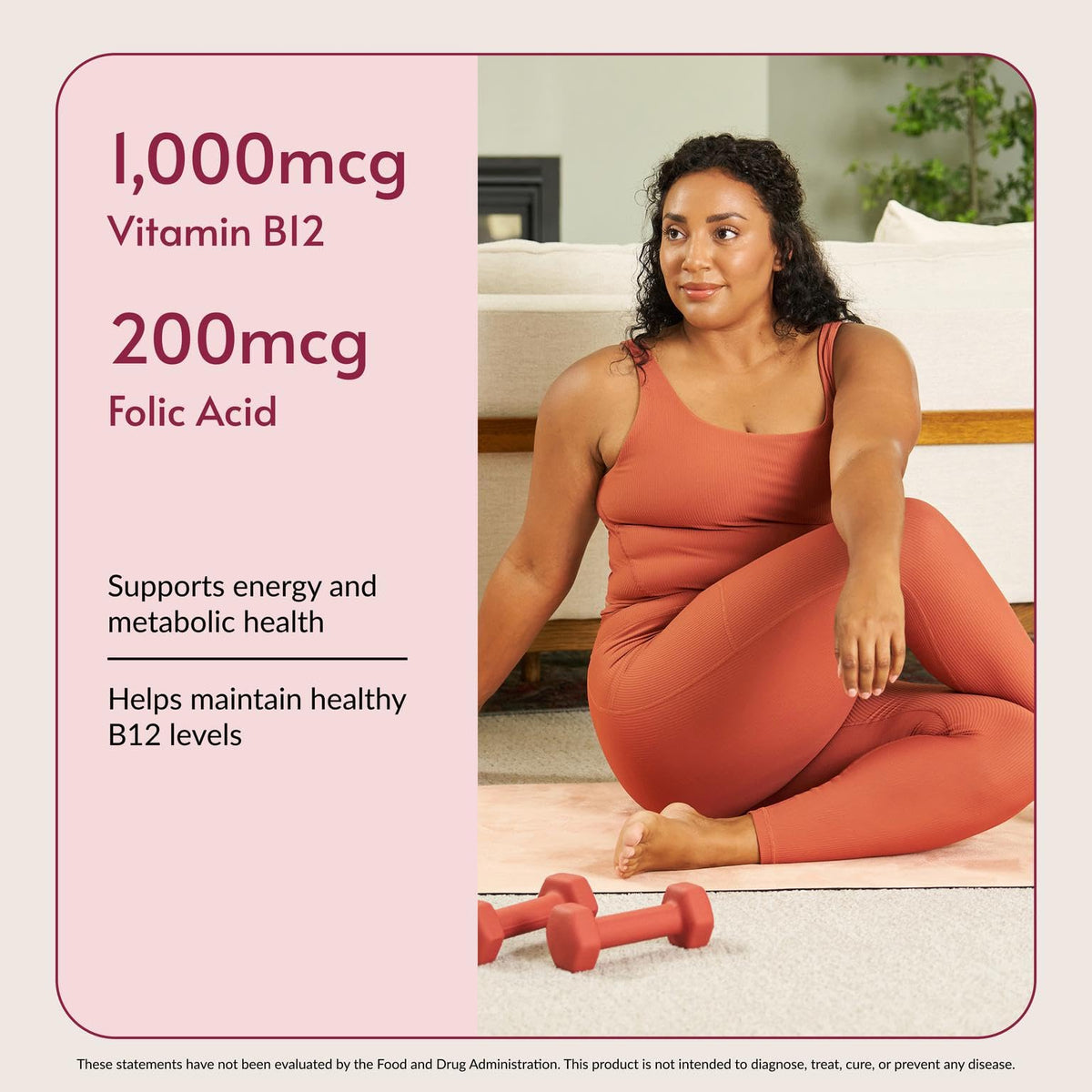 Bariatric Advantage B-12 Speedy Melts cerise noire, comprimés dans une main