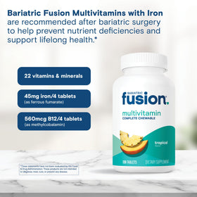 Bariatric Fusion Multivitamine à mâcher sur une table avec des fruits