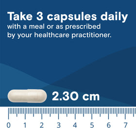Bariatric Fusion Multivitamine ADEK près d'une balance de santé