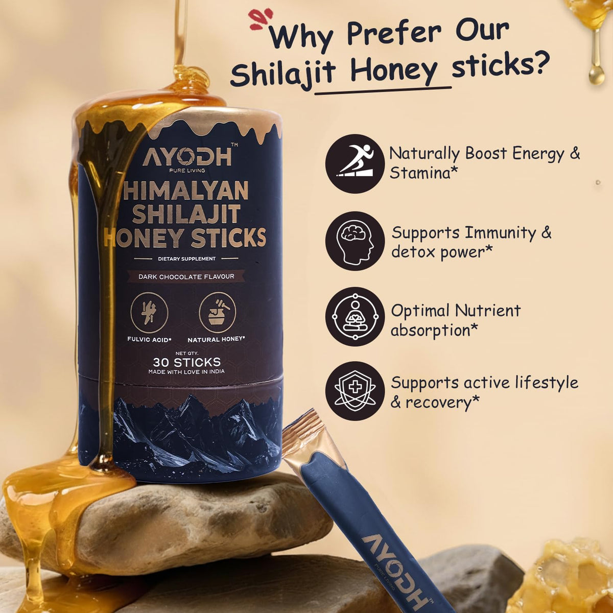 Bâtonnets de miel Shilajit en train d'être mélangés dans un smoothie