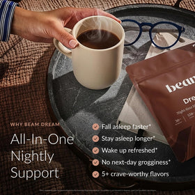 BEAM Dream Sleep Powder poudre dans un verre d'eau chaude