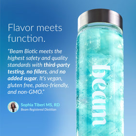 BEAM poudre framboise bleue dans un verre d'eau