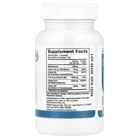 Benfotiamine Multi-B 150 mg capsules sur une surface blanche