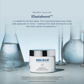 Beverly Hills MD ElastaBoost en main avec verre d'eau