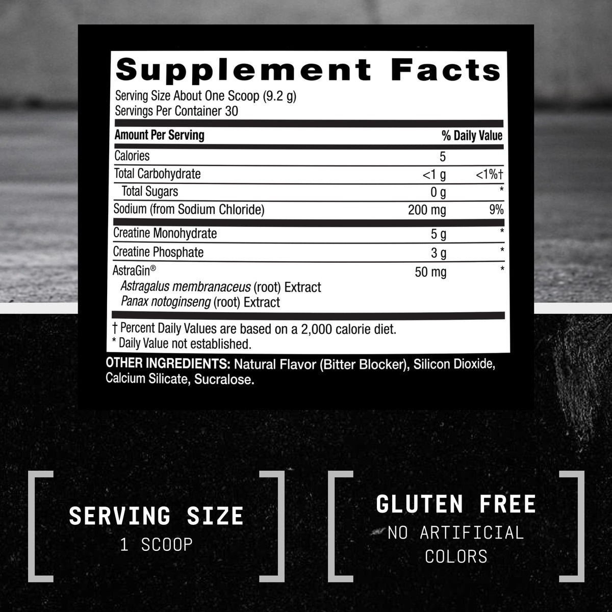 BEYOND RAW Créatine Monohydrate 340g avec un verre d'eau