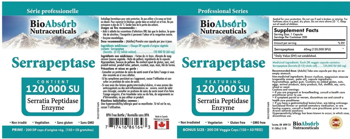 Bio Absorb Nutraceuticals Serrapeptase 120000 SPU capsule dans la main