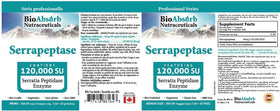 Bio Absorb Nutraceuticals Serrapeptase 120000 SPU capsule dans la main