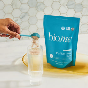 Bio.me Psyllium Husk Fiber 340g - contenant ouvert avec poudre