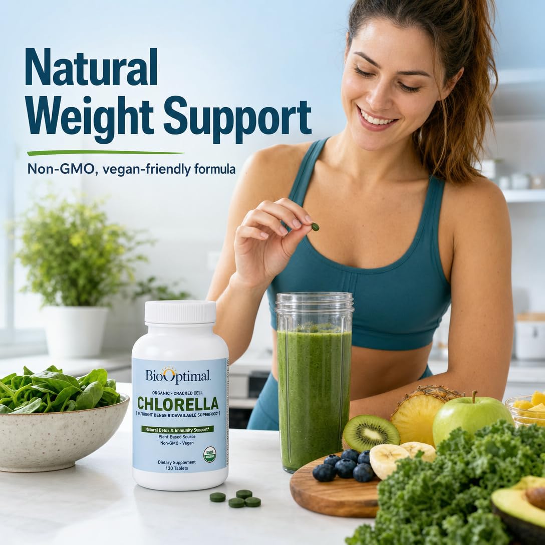 BioOptimal Chlorella Bio 500mg comprimés avec verre d'eau
