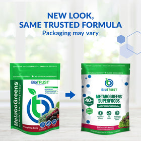 BioTrust Super Greens Poudre mélange dans un verre d'eau