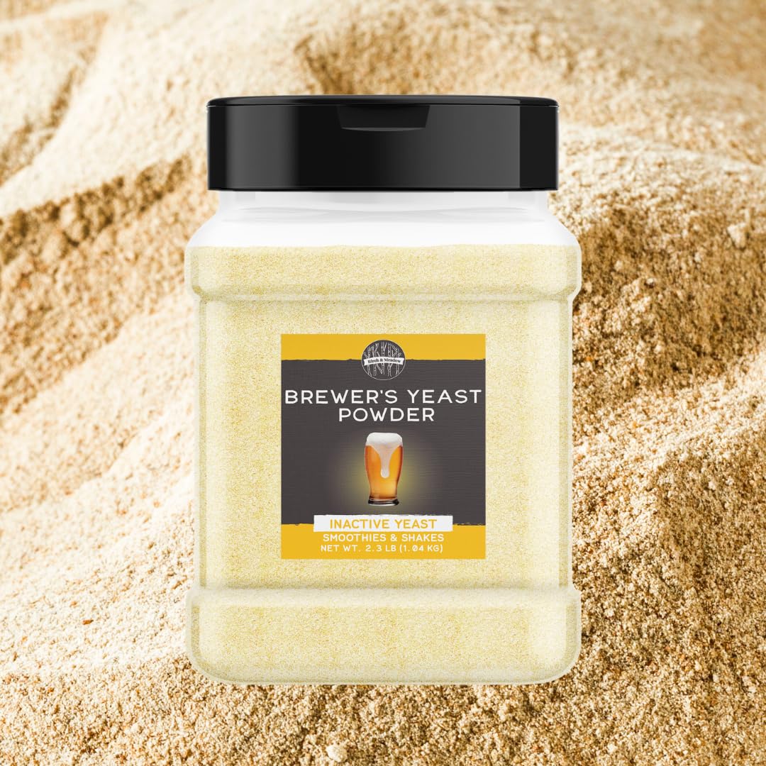 BIRCH & MEADOW Levure de bière 1102g sur une table avec des ingrédients