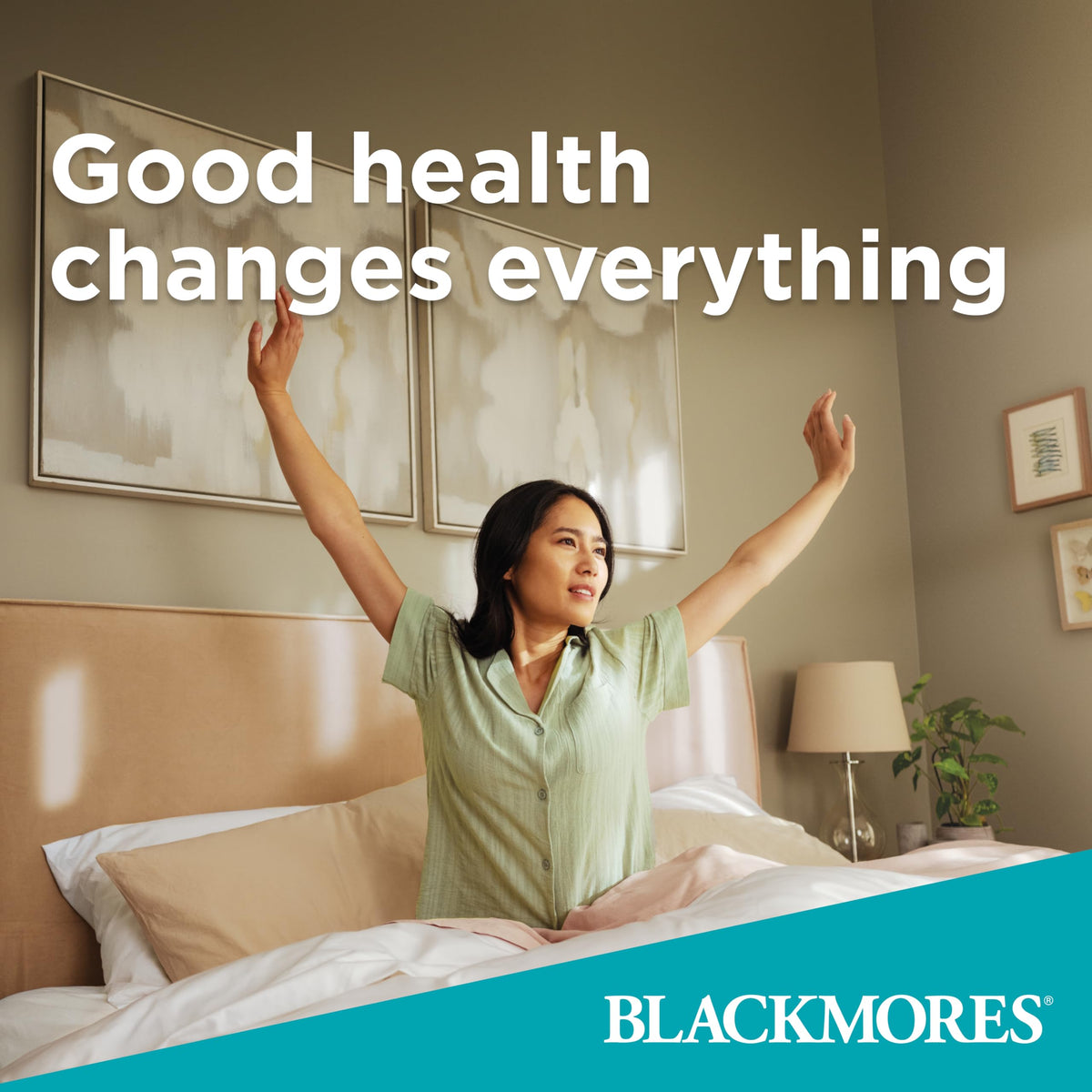 Blackmores Executive B 160 comprimés ouvert avec quelques comprimés à côté