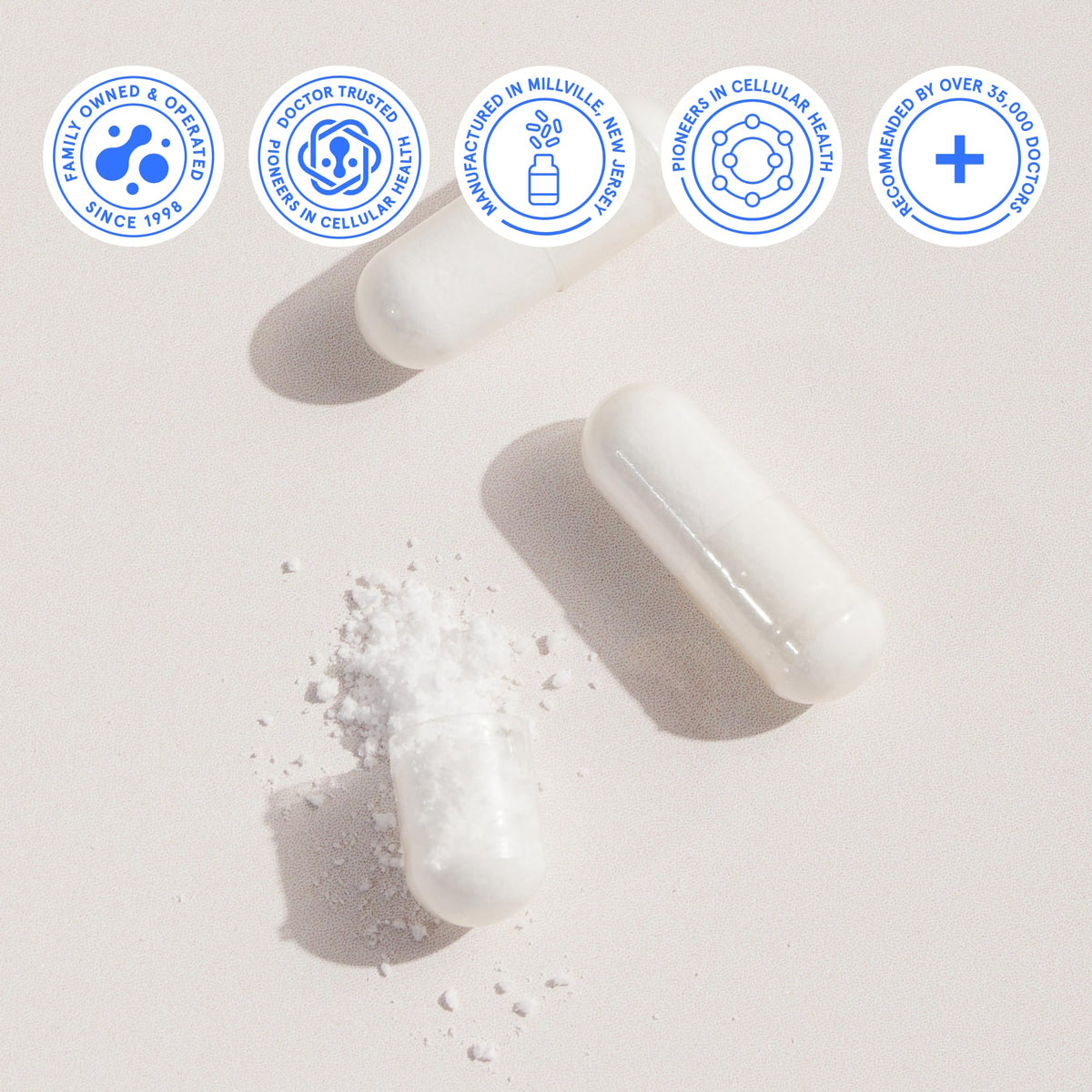 BodyBio Vitamine C Liposomale 82g sur une table avec d'autres compléments