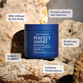 BodyHealth PerfectAmino Poudre 458g mélange dans un verre d'eau
