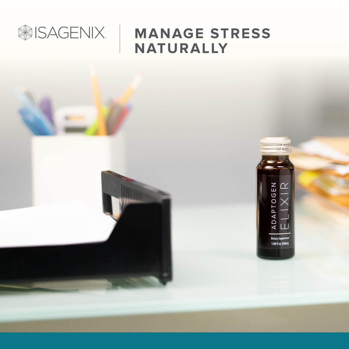 Bouteille d'Adaptogen Elixir Isagenix avec ingrédients visibles