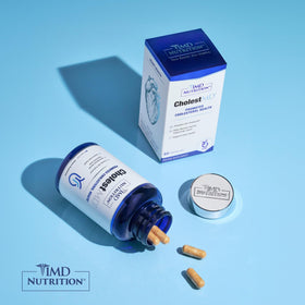 Bouteille de 1MD Nutrition CholestMD avec feuilles d'olivier en arrière-plan