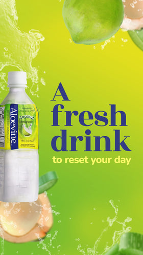 Bouteille de Boisson Aloe Vera Aloevine sur fond naturel