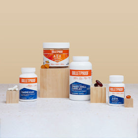 Bouteille de capsules de magnésium Bulletproof avec fond naturel