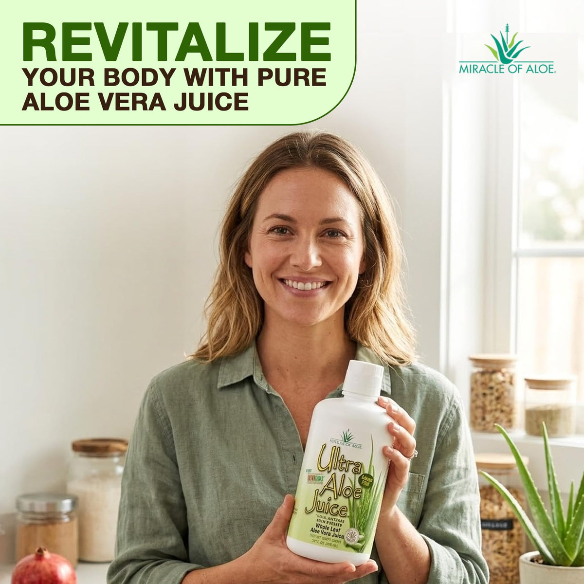 Bouteille de jus d'aloe vera entier Miracle of Aloe dans un environnement de cuisine