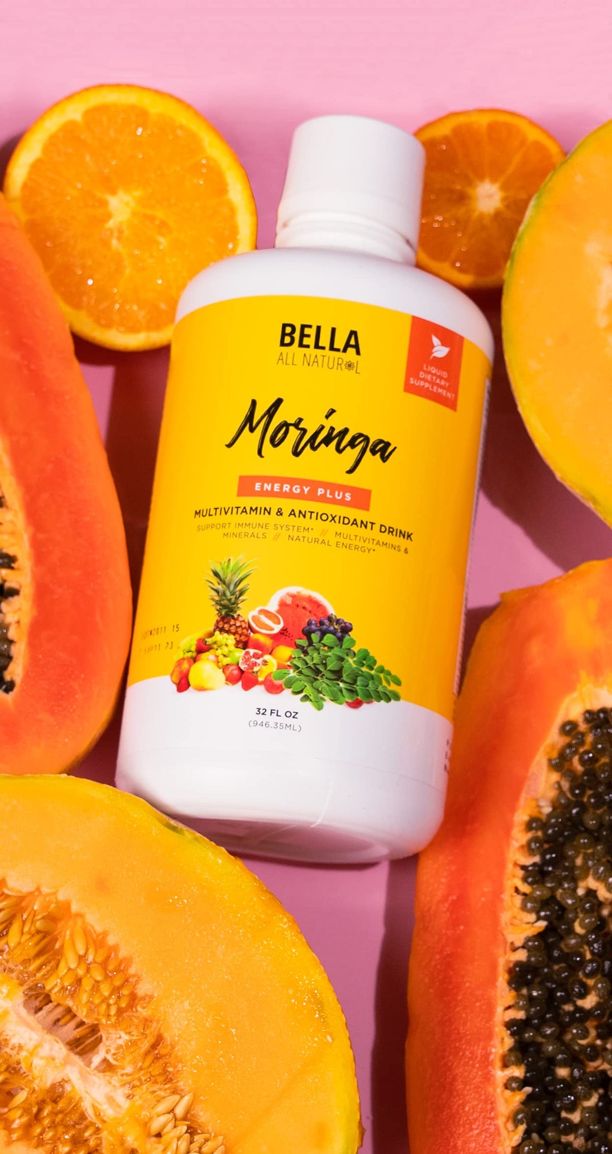 Bouteille de jus de moringa Bella All Natural sur une table