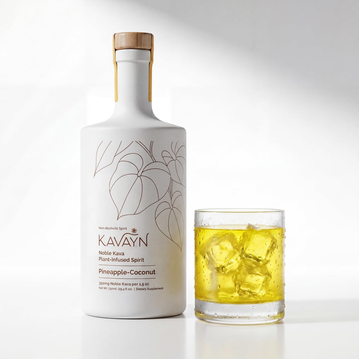 Bouteille de Kavayn Kava Non-Alcoolisée Ananas Coco 750 ml vue de face