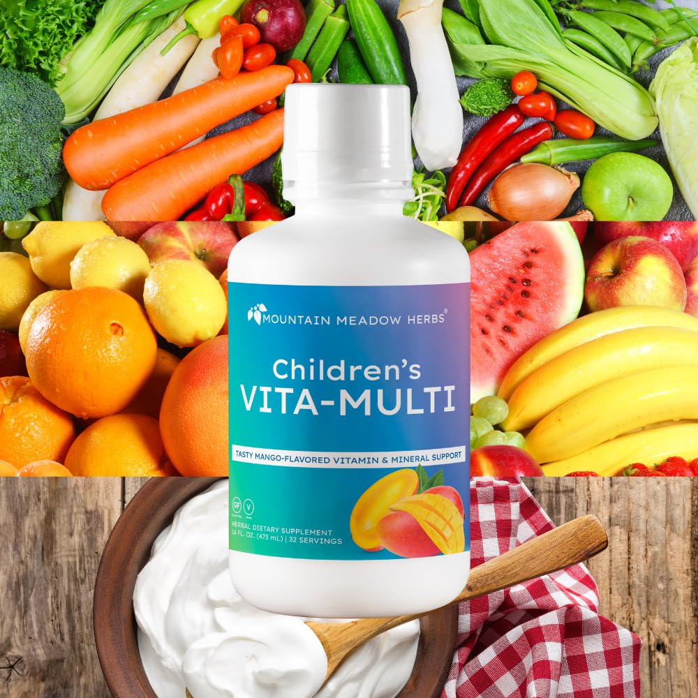Bouteille de multivitamines liquides pour enfants avec fruits autour