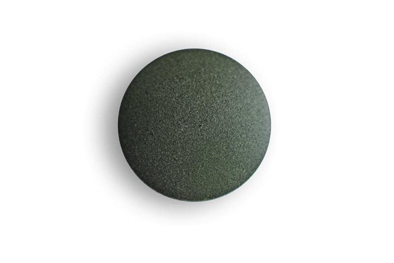 Bouteille de On Target Living Chlorella Bio ouverte