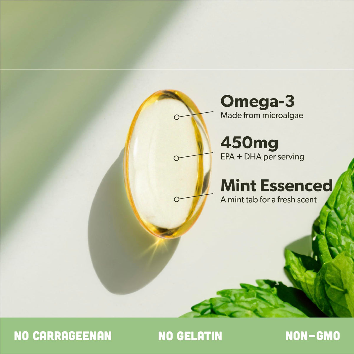 Bouteille de sapling Omega 3 ouverte, avec gélules à l'extérieur