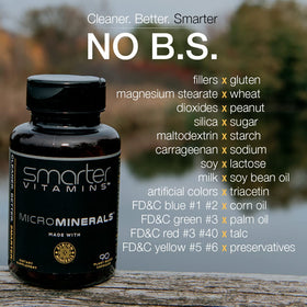 Bouteille de SmarterVitamins ouverte montrant les capsules