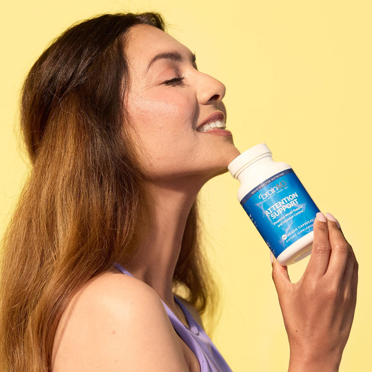 BrainMD Attention Support 90 capsules avec verre d'eau