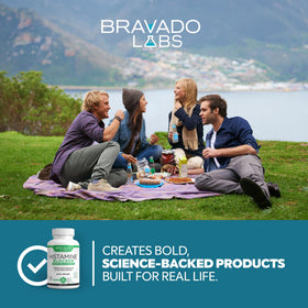 Bravado Labs DAO Enzyme, capsules sur une table avec des aliments