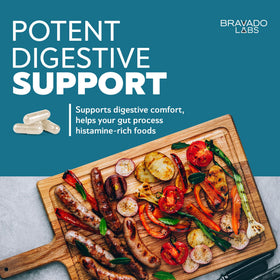 Bravado Labs DAO Enzyme complément alimentaire, capsules dans la main