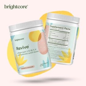 Brightcore Poudre de Protéine Multi-Collagène 372g sur une table avec fruits frais
