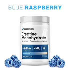 Bucked Up Creatine Monohydrate Framboise Bleue 250g en poudre dans un verre