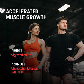Bucked Up Six Point Creatine™ à côté d'un shaker