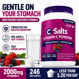 C-Salts Poudre de Vitamine C Tamponnée 26oz en préparation dans un verre