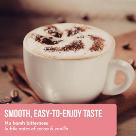 Café aux Champignons Ylva Blends dans une tasse avec de la vapeur