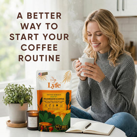 Café Champignon LYFE avec une cuillère dans une tasse