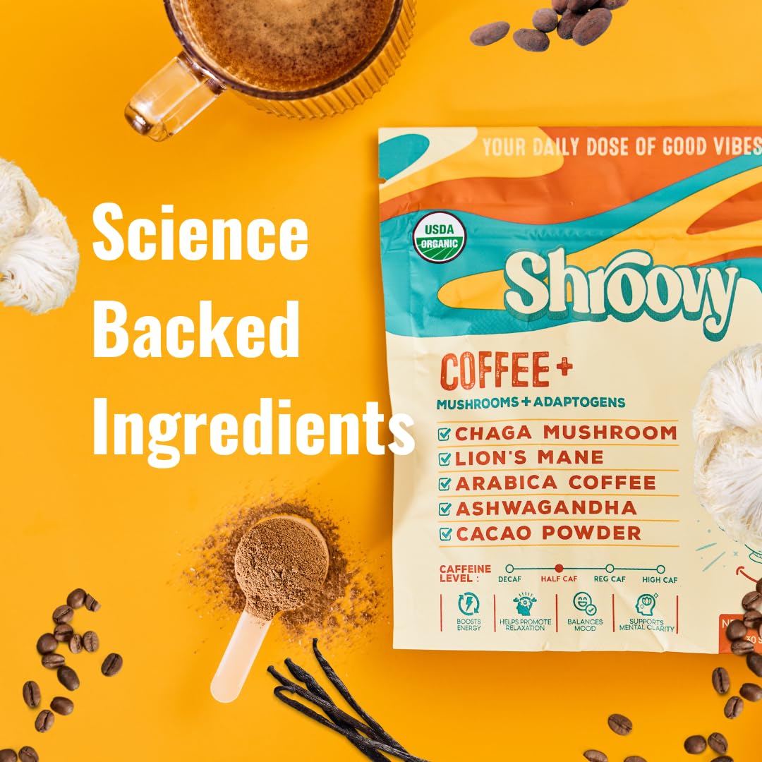 Café de champignon bio Shroovy en poudre dans une cuillère